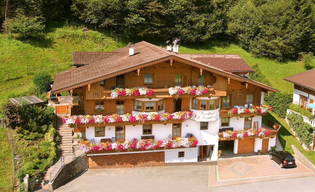 Landhaus Granat Mayrhofen Exterior foto