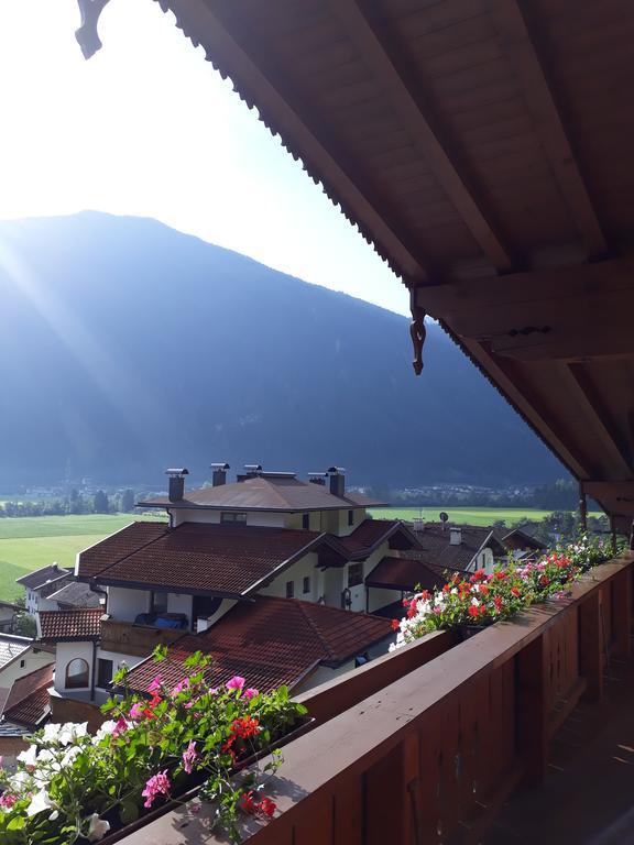 Landhaus Granat Mayrhofen Exterior foto